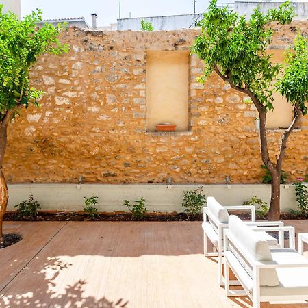 Kalamata Cosy Haven Hidden Gem In The City Center Exterior photo