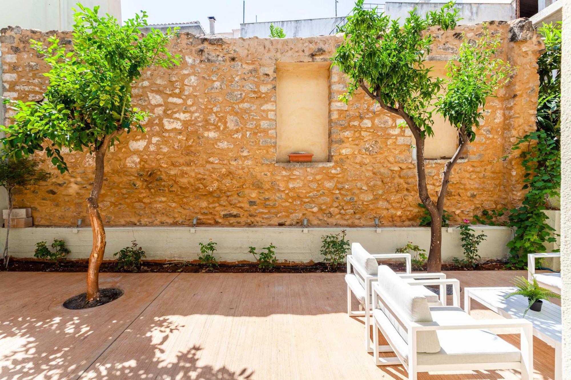 Kalamata Cosy Haven Hidden Gem In The City Center Exterior photo